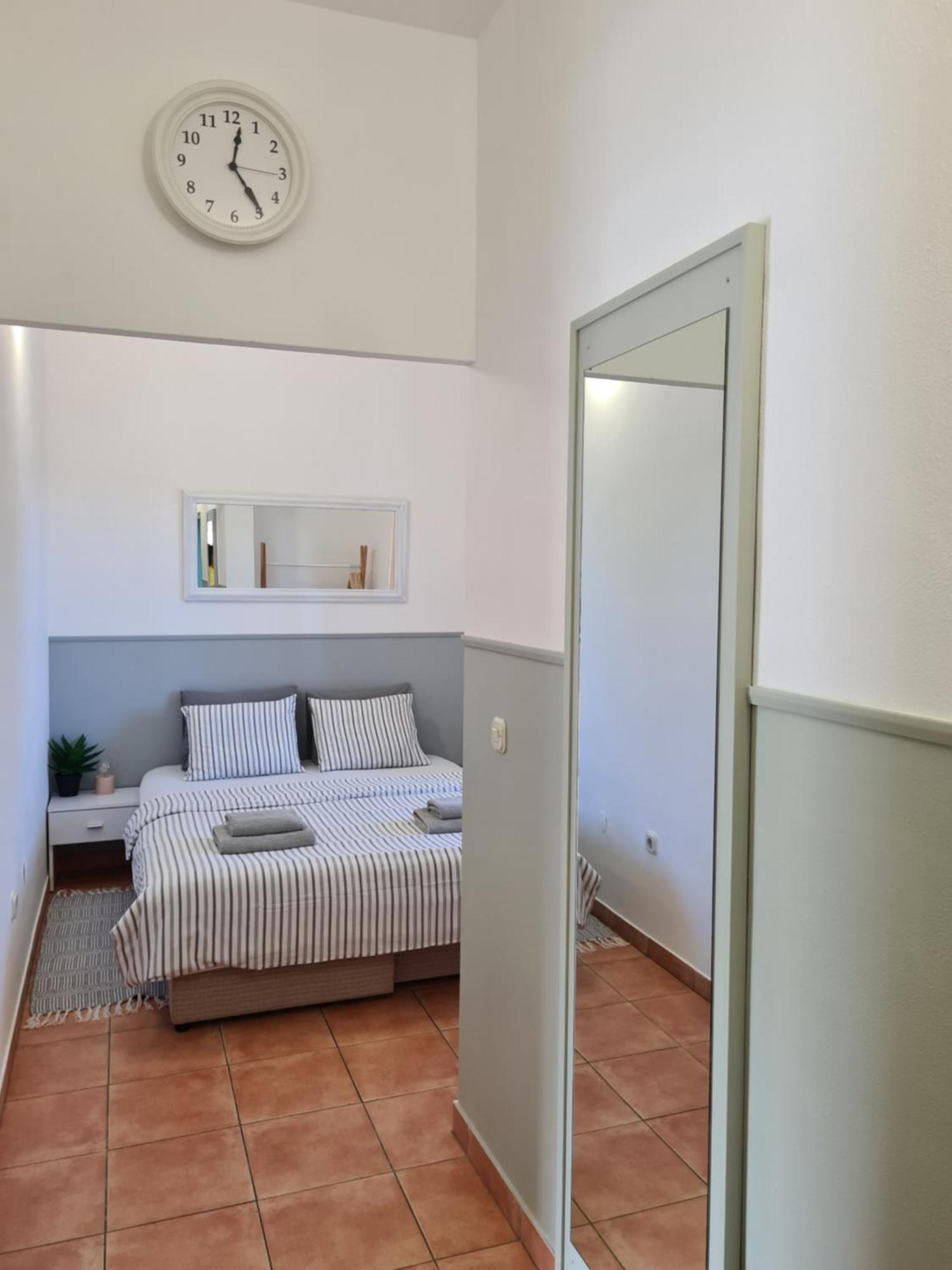 Apartment & Rooms Roza ペロイ 部屋 写真
